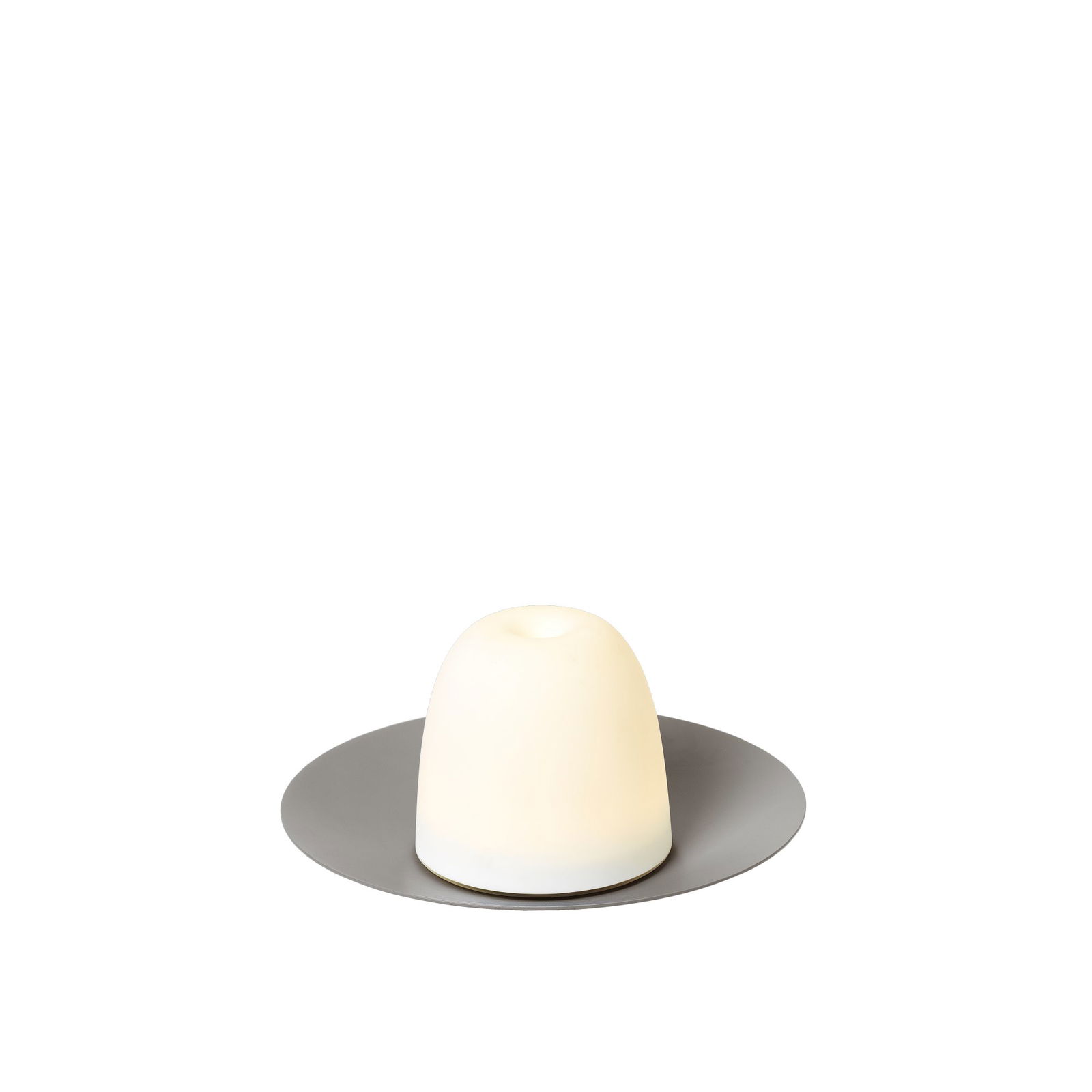 Minimalistische Tischlampe auf einem eleganten grauen Sockel, die sanft weißes Licht abgibt.