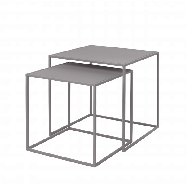 Moderne Beistelltische im eleganten grauen Metalldesign für vielseitige Inneneinrichtung.