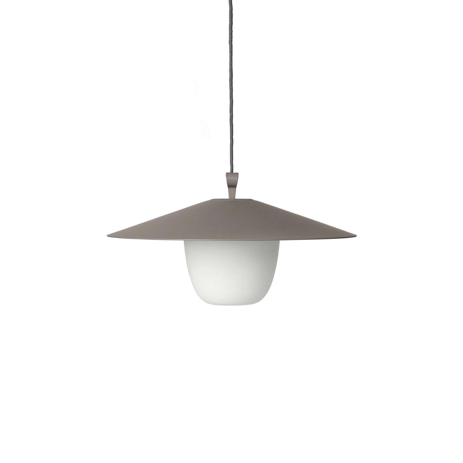 Moderne Hängeleuchte mit schickem Design und sanftem weißen Lichtdiffusor.