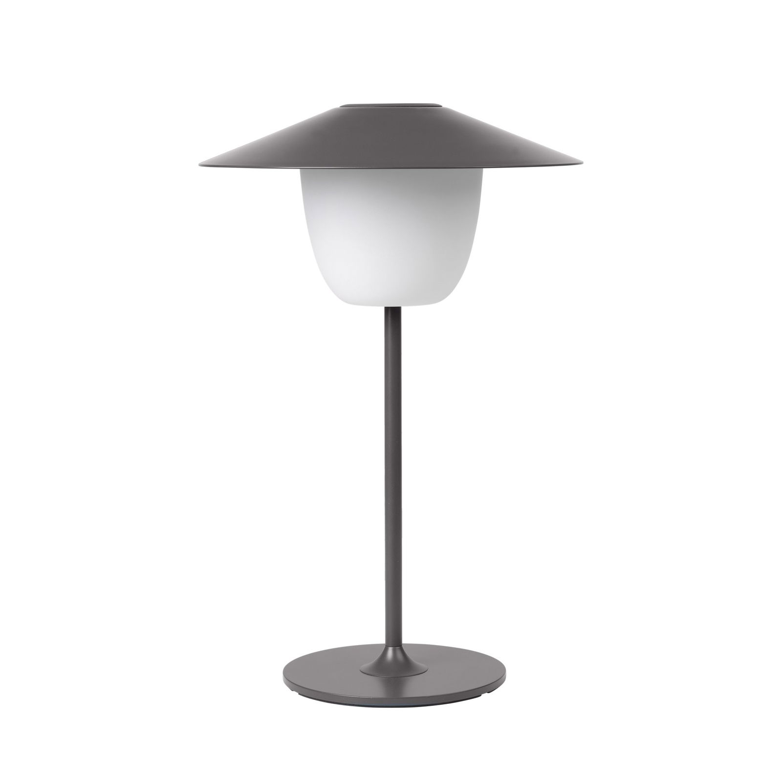 Moderne Tischlampe mit einem schlanken Metallfuß und elegantem weißen Schirmdesign.