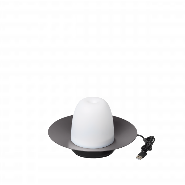 Moderne USB-Tischlampe mit elegantem Design und sanftem weißen Schirm auf einem runden Sockel.