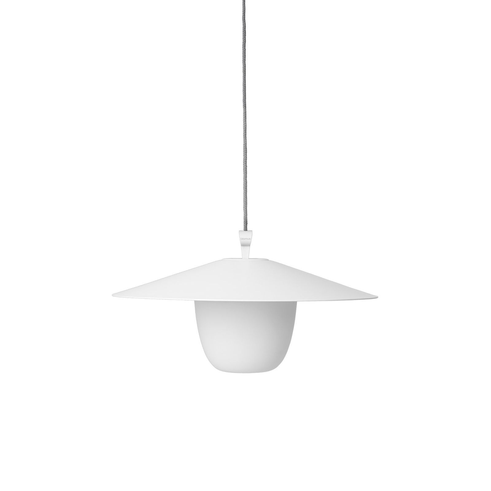 Elegante moderne weiße Pendelleuchte mit minimalistischem Design vor einem schwarzen Hintergrund.