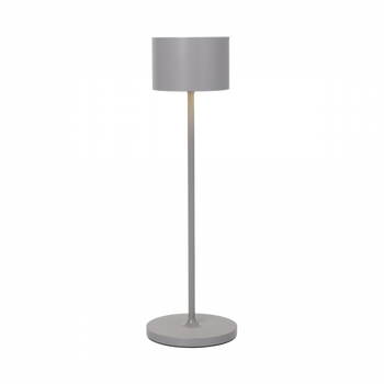 Moderne graue Stehlampe mit einem eleganten Design und einem zylindrischen Schirm.