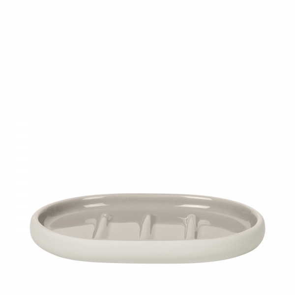 Elegant oval ceramic dish perfect for serving or decorative use.