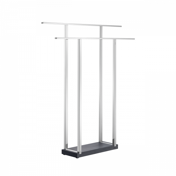 Moderner Kleiderständer aus Edelstahl mit einem schlanken Design und stabiler Basis.