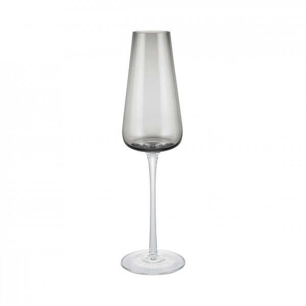 Elegantes Champagnerglas mit einem schlanken Stiel und einer hohen, geschwungenen Schale.