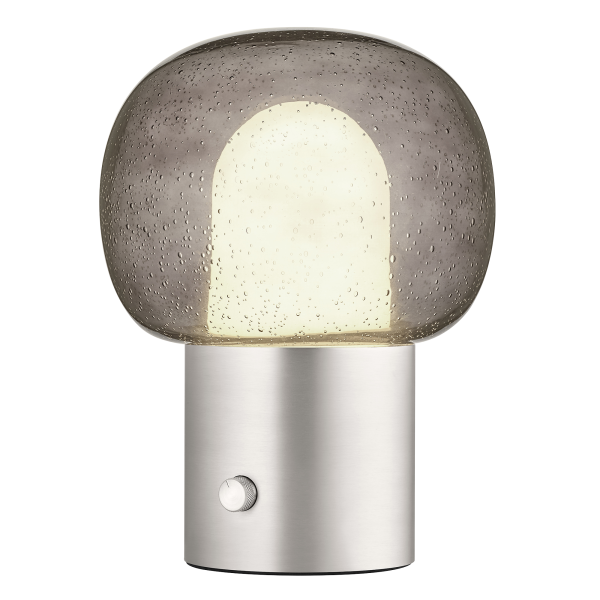 Moderne Tischlampe aus Glas mit rundem Design und gebürstetem Metallbasis.