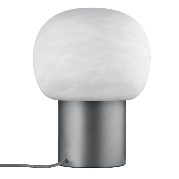 Moderne runde weiße Lampe mit einem schlanken metallischen Fuß und Kabel, perfekt für stilvolle Beleuchtung.