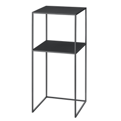 Elegante schwarze Metallregaleinheit mit zwei offenen Regalen für vielseitige Aufbewahrung.