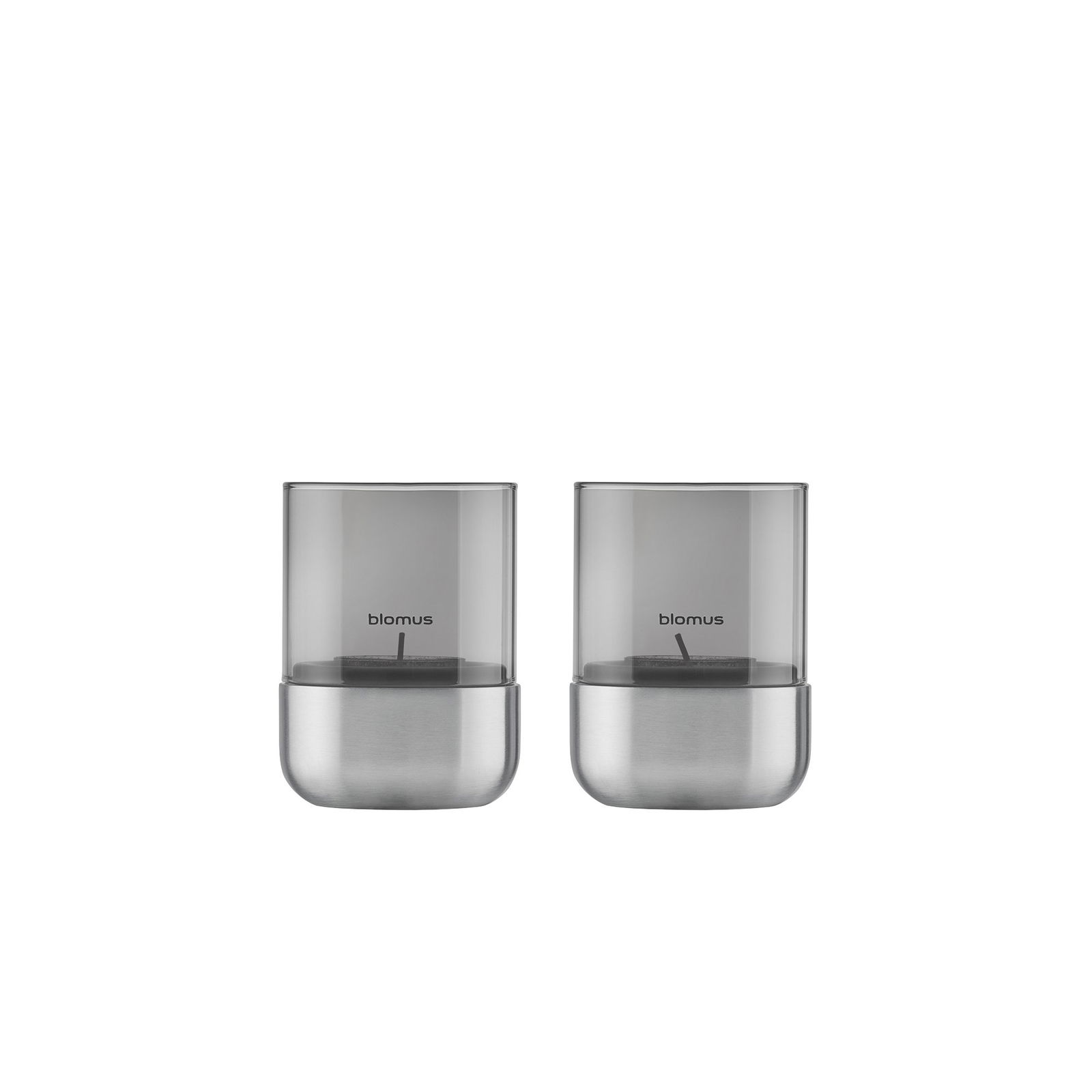 Moderne Kerzenhalter aus Edelstahl und Glas von Blomus, perfekt für stilvolle Wohnkultur.