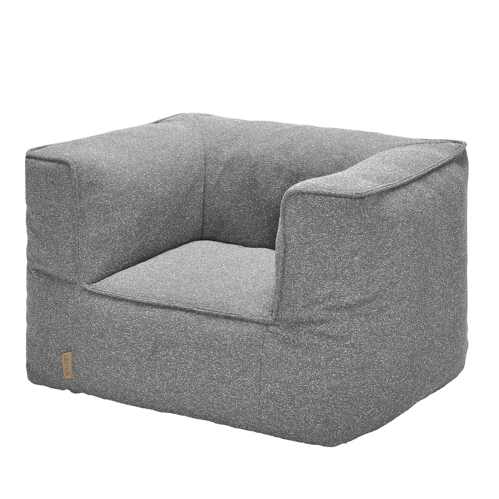 Gemütliches graues Stoffhaustierbett mit modernem Design für kleine Hunde und Katzen.