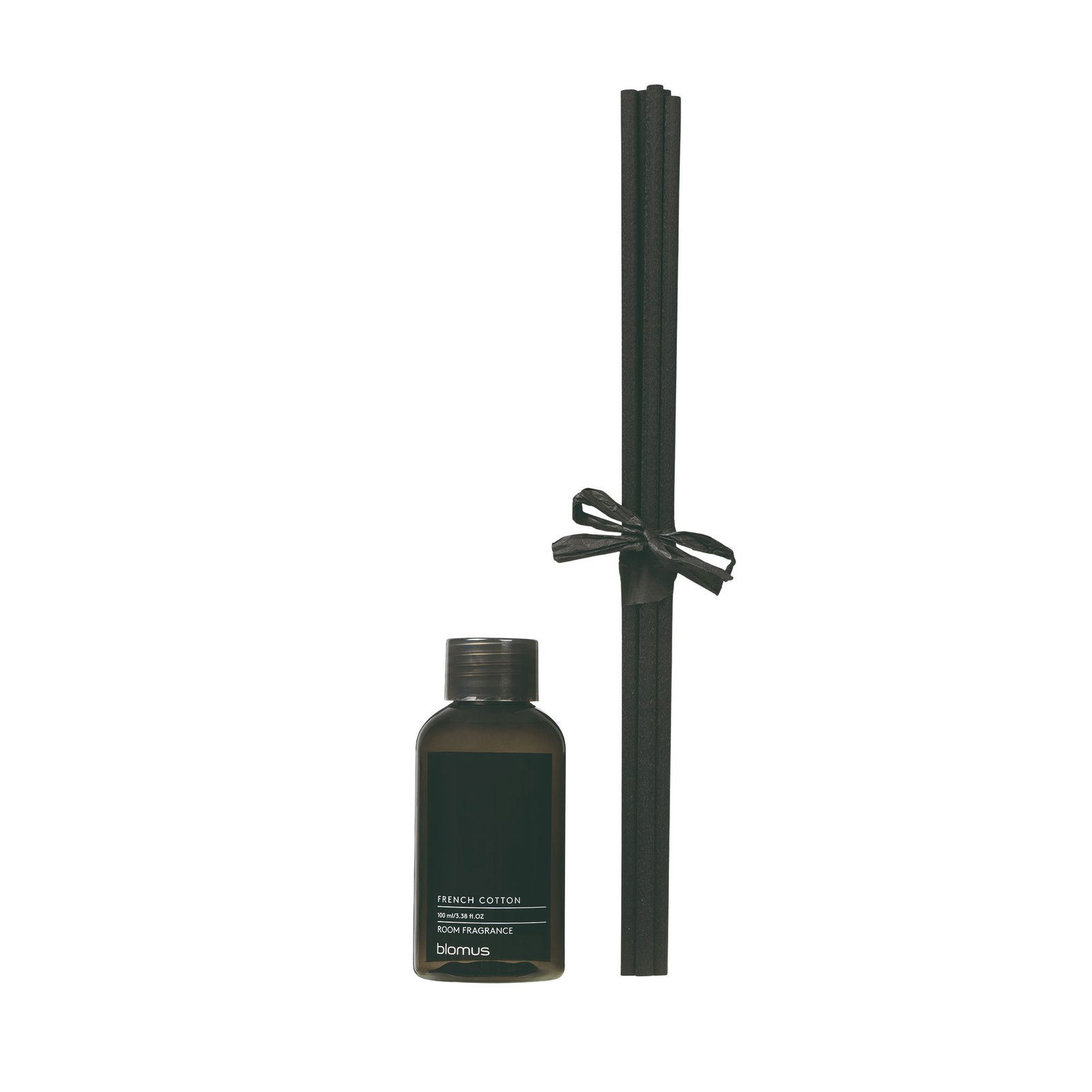 Stylisches Aromatherapie-Set mit mineralischem Baumwoll-Duftöl und dekorativen Rohen.