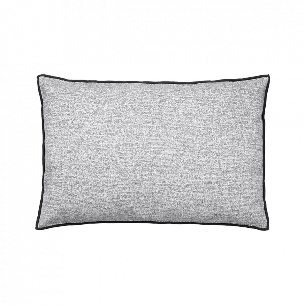 Gemütliches graues Dekokissen mit strukturiertem Design für Wohnaccessoires.