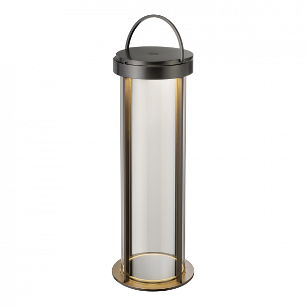 Moderne Glaslaterne mit einem schlanken Metallgriff und eleganten goldenen Akzenten.