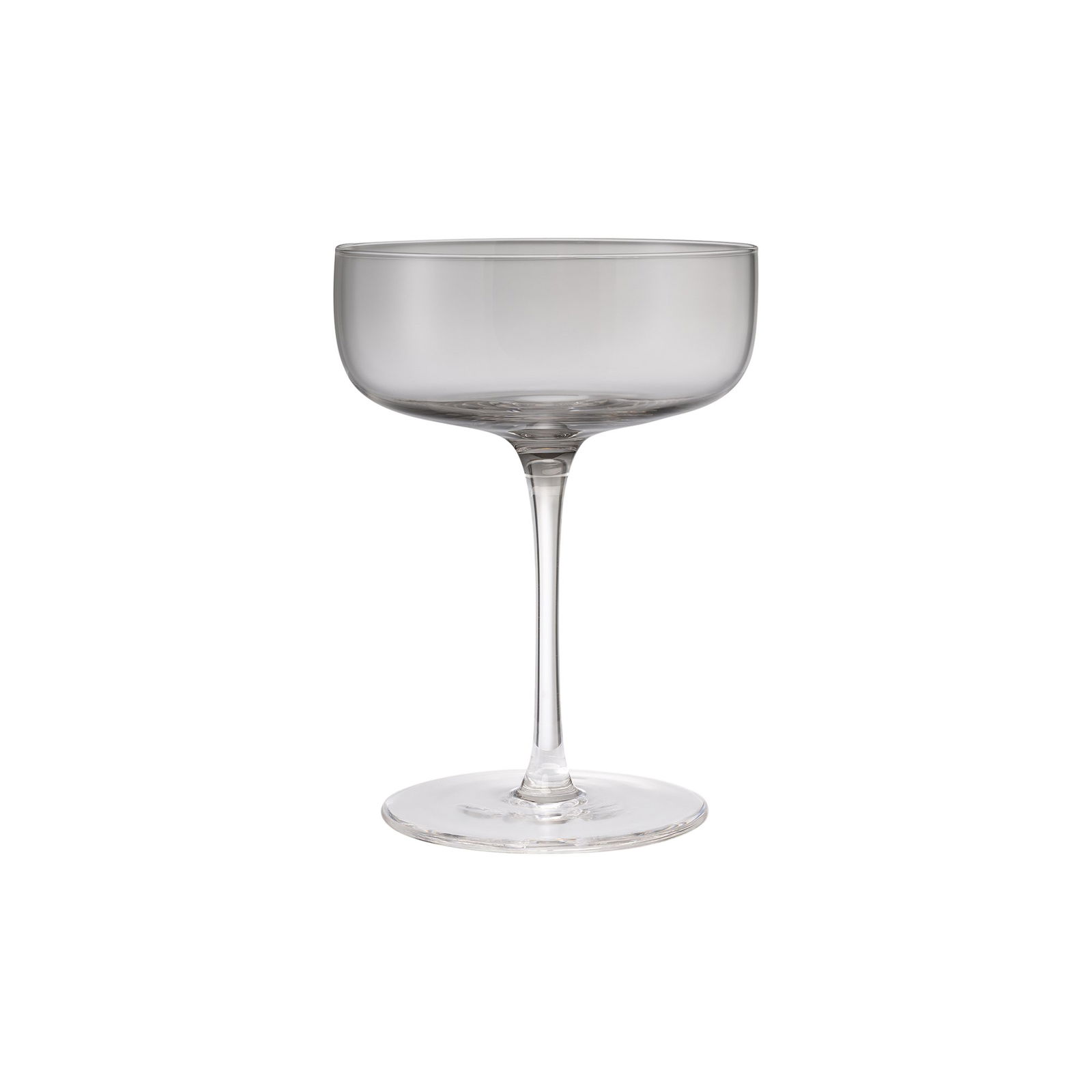 Elegantes Kristall-Coupéglas auf einem weißen Hintergrund für Cocktails und Getränke.