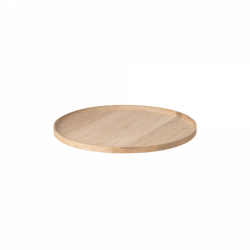 Natürliche Holzservierplatte mit kreisförmigem Design und glatter Oberfläche.