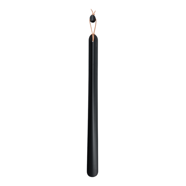 Eleganter schwarzer Keramikanhänger mit einem natürlichen Lederband für einen modernen minimalistischen Look.