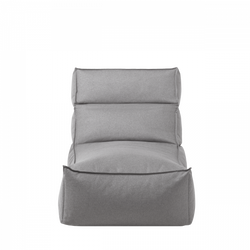 Stylischer grauer Sitzsack mit modernem Design und kuscheligem Komfort.