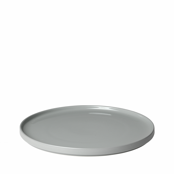 Minimalistische graue Keramikplatte mit glatter Oberfläche und erhöhtem Rand.