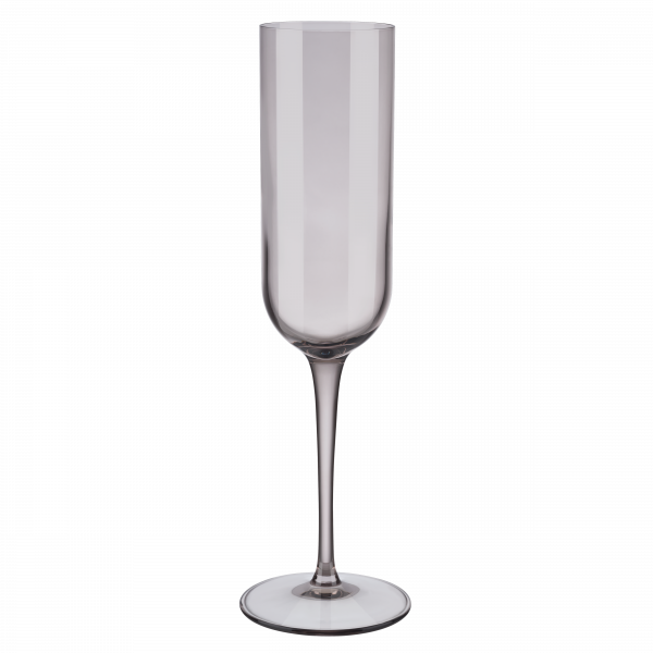 Elegantes hohes Champagnerglas mit einem schlanken Design auf einem schwarzen Hintergrund.