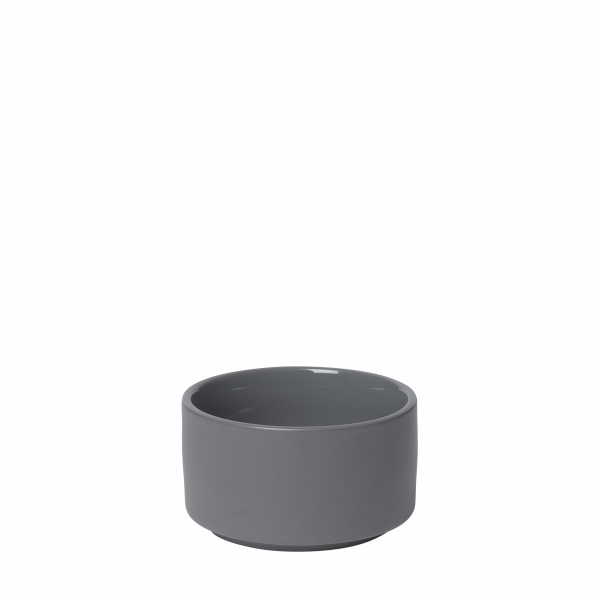 Grau keramische Schüssel mit glatter Oberfläche und modernem Design, perfekt zum Servieren.