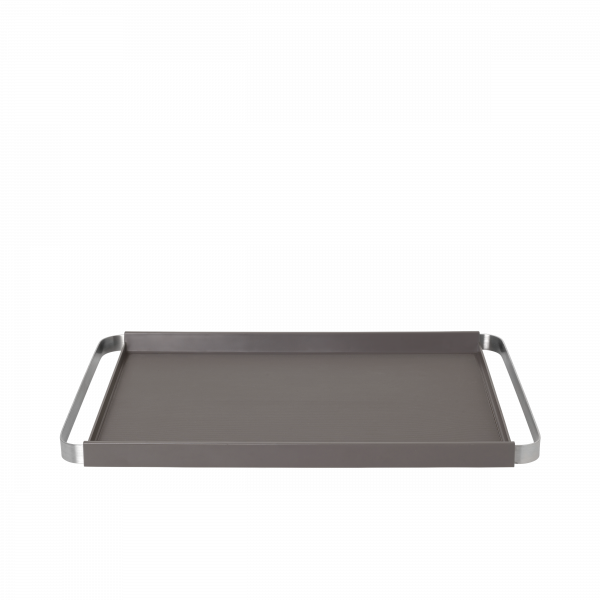 Elegantes graues Serviertablett mit Griffen auf schwarzem Hintergrund für stilvolles Essen.