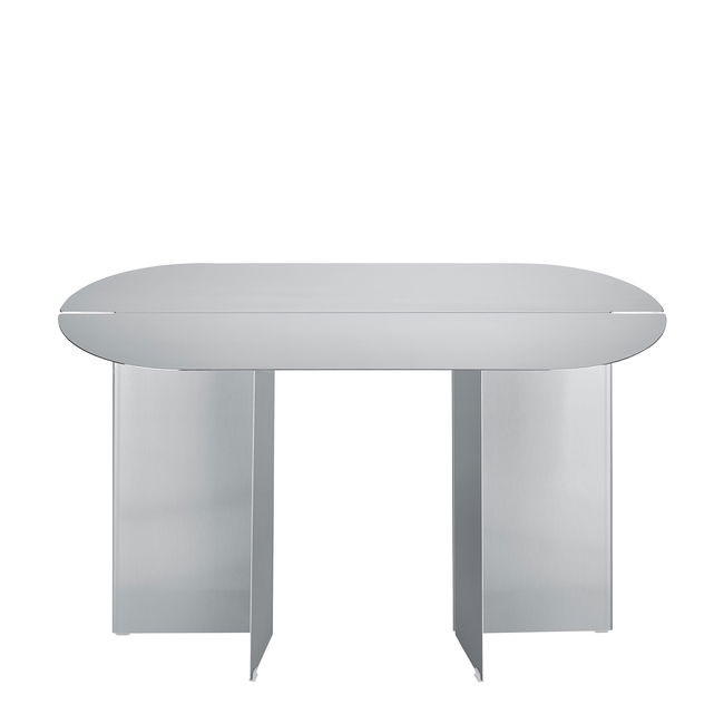 Moderner ovaler Tisch aus Metall mit minimalistischer Designästhetik.